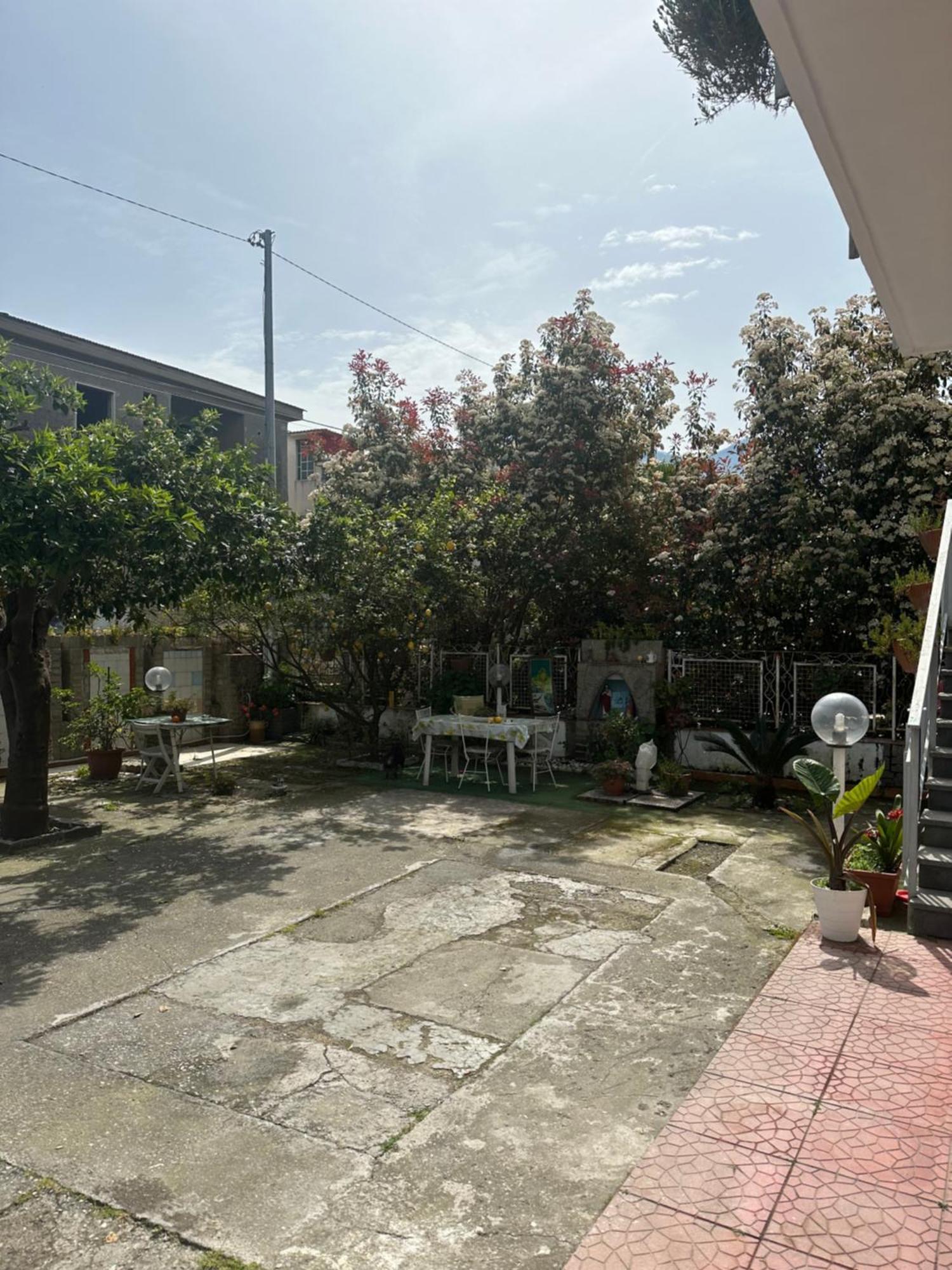 In Famiglia Apartment And Rooms For Pompei, Amalfi, Sorrento And Salerno Sant'Egidio del Monte Albino Exteriér fotografie